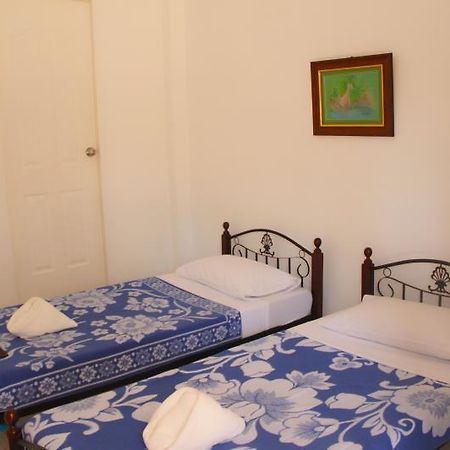 Dona Jovita Garden Resort Calamba  Exterior photo