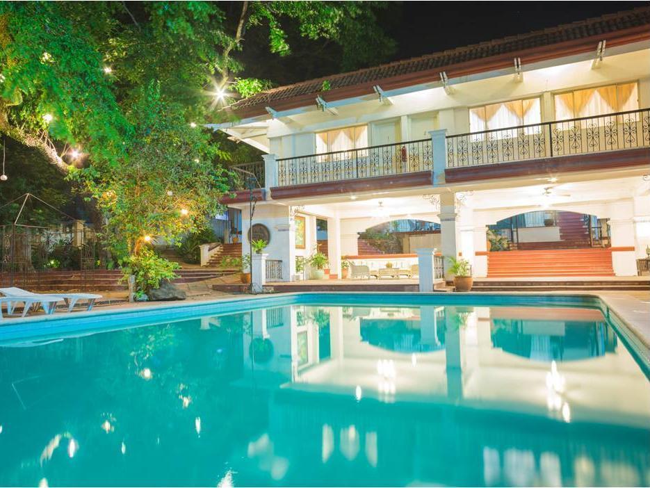 Dona Jovita Garden Resort Calamba  Exterior photo